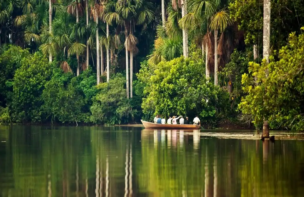 Lago Sandoval
