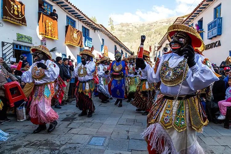 Visita à Virgem do Carmelo em Cusco