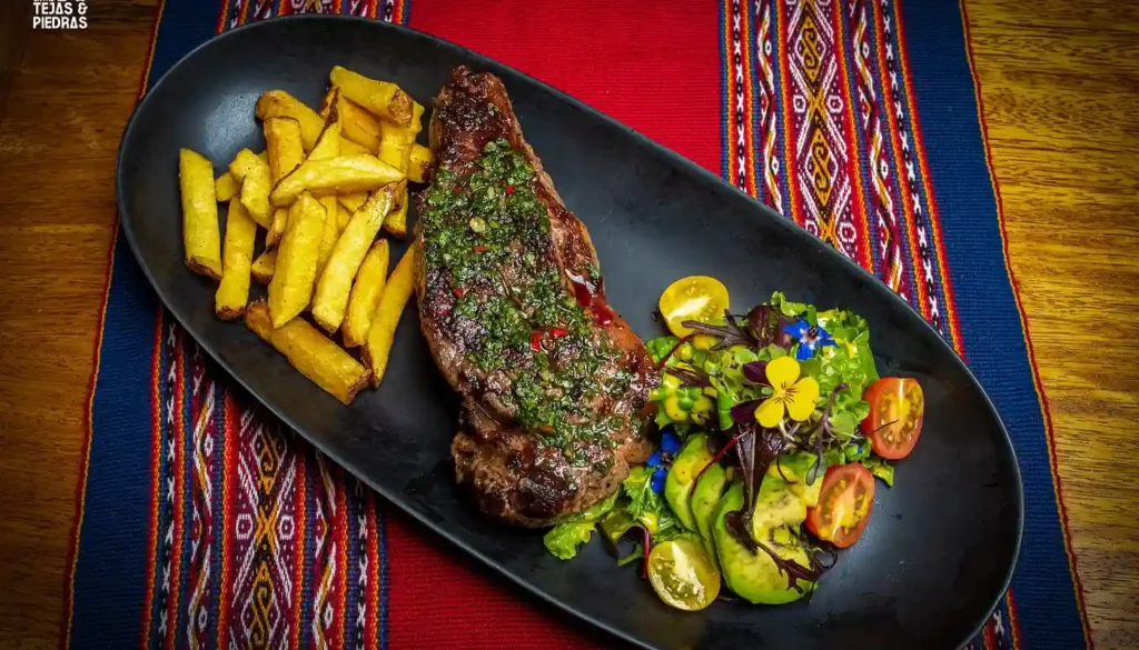 Tejas Y Piedras Restaurante
